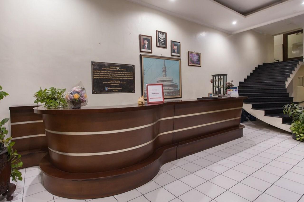 Hotel Reddoorz @ Urip Sumoharjo Surabaya Exterior foto