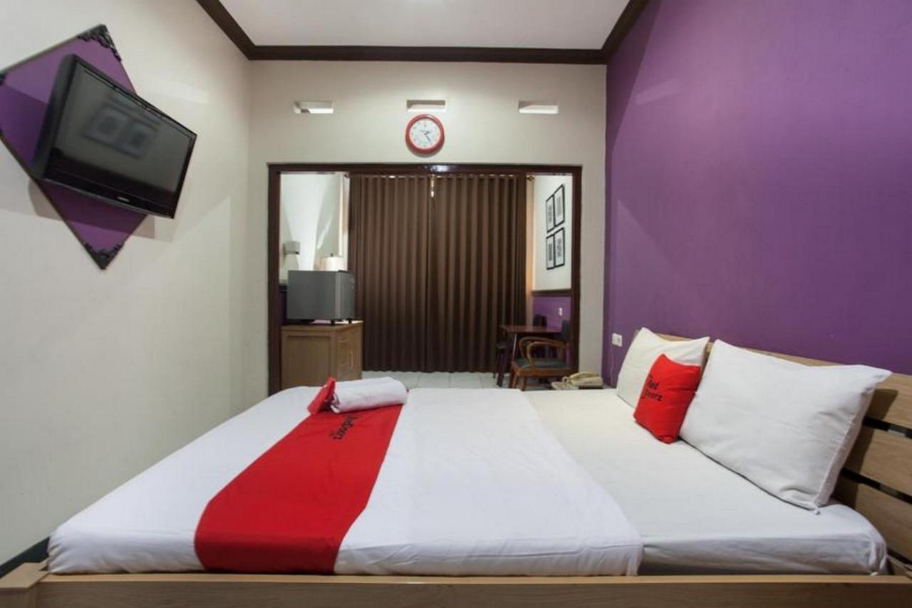 Hotel Reddoorz @ Urip Sumoharjo Surabaya Exterior foto